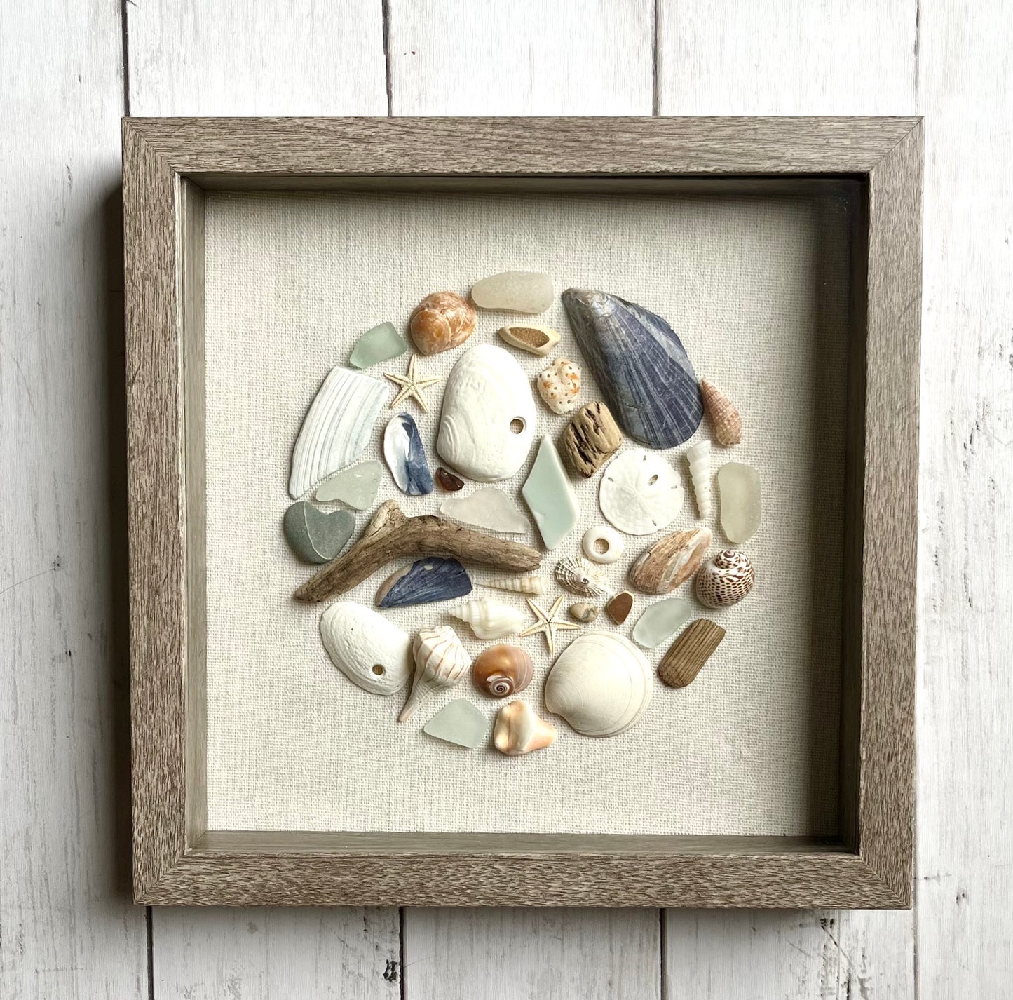 Beachwalk Medallion - "Beach Day"